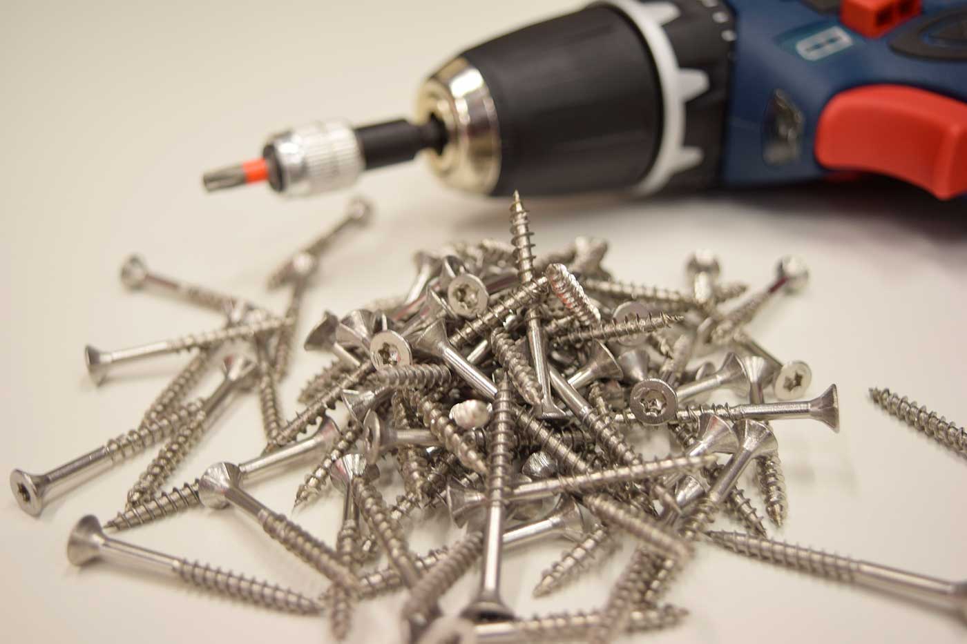 Los diferentes tipos de tornillos y cuándo usarlos