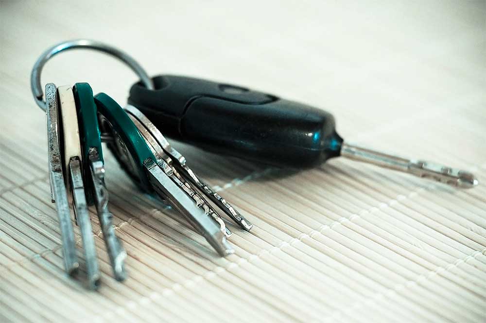 Servicios Servipronto. Copia de llaves de casa y coche en Madrid